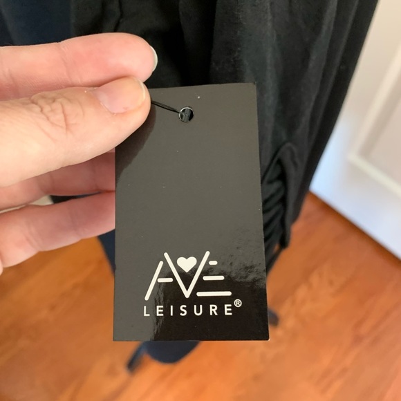 AVE Leisure, women’s top with hood, size 30/32 - Picture 3 of 11